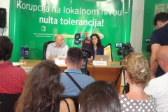 Zapošljavanje na lokalnom nivou - po zasluzi ili partiji? / Employment in Montenegrin municipalities – merit based or party recruitment?